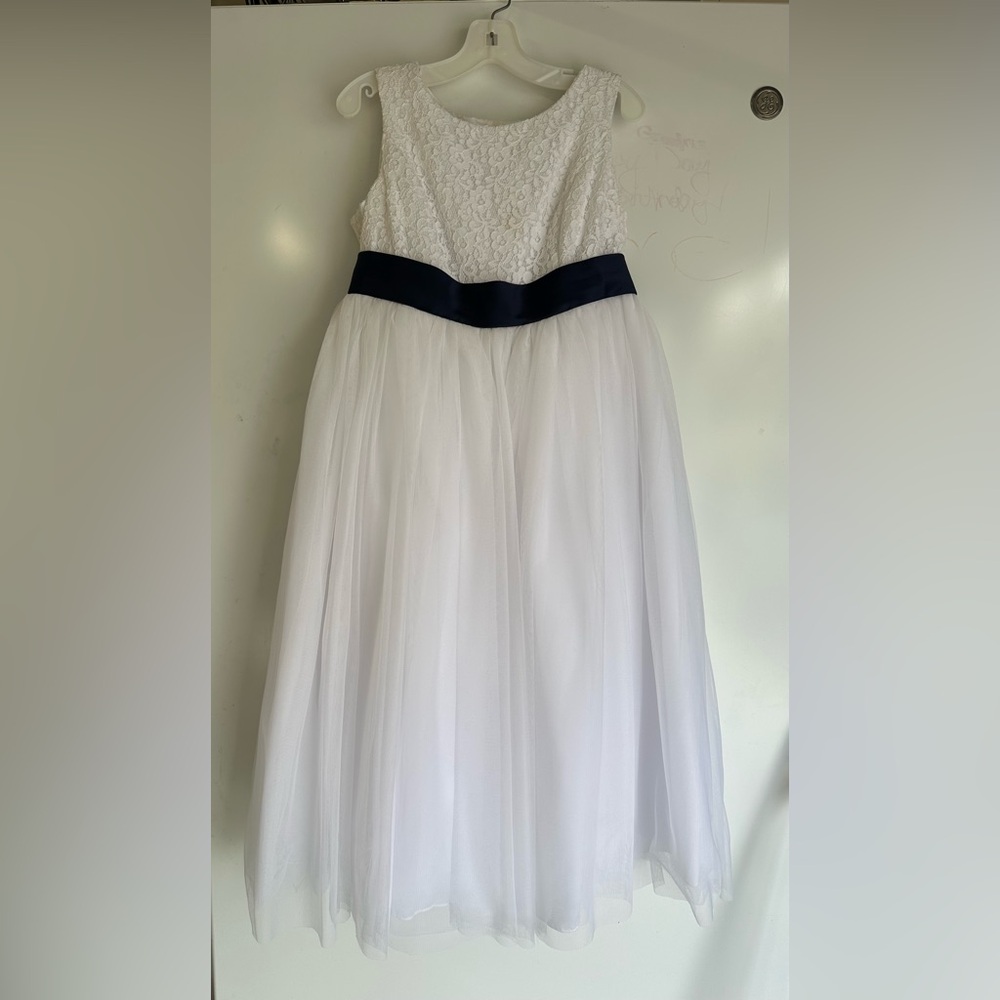 Flower Girl dress size 12 with two sashes.